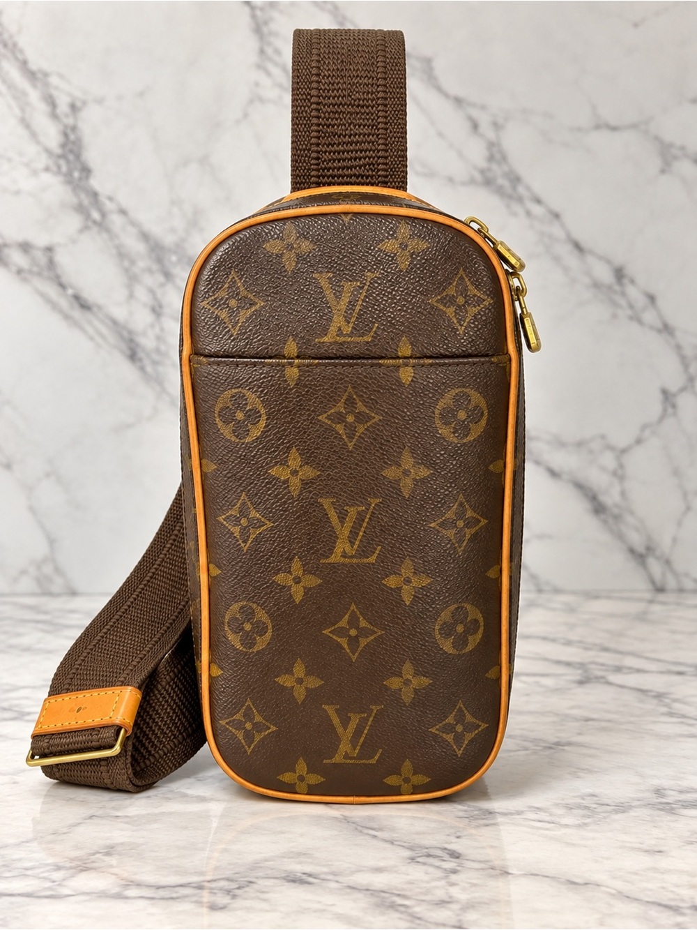 Vintage Louis Vuitton Monogram Oval Crossbody Sling Bag